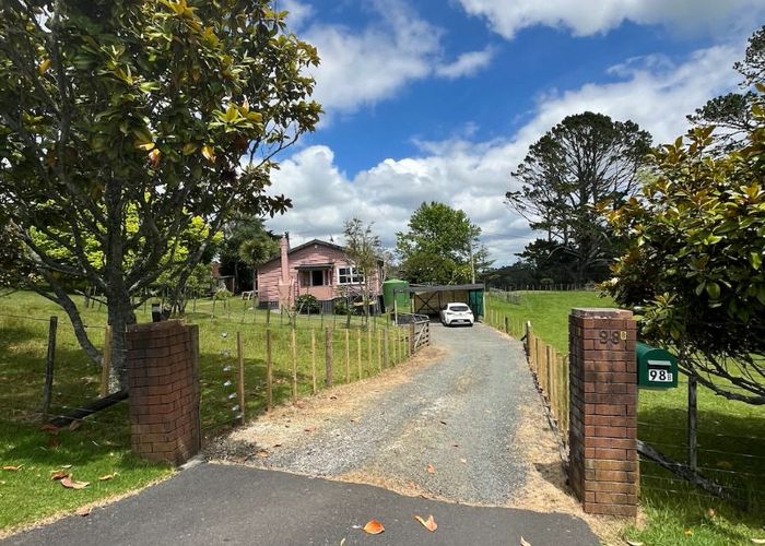  at 98 Hobson Road, Lucas Heights, Auckland