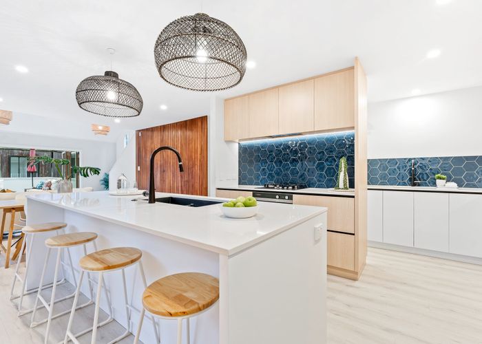  at 1/68 Braemar Road, Castor Bay, Auckland