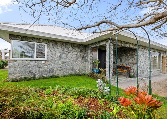  at 166 Heta Road, Highlands Park, New Plymouth, Taranaki