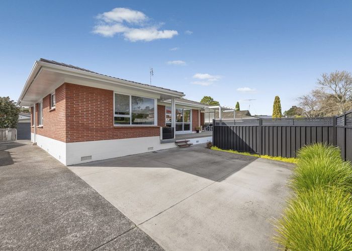  at 12 Mirrabooka Avenue, Botany Downs, Manukau City, Auckland