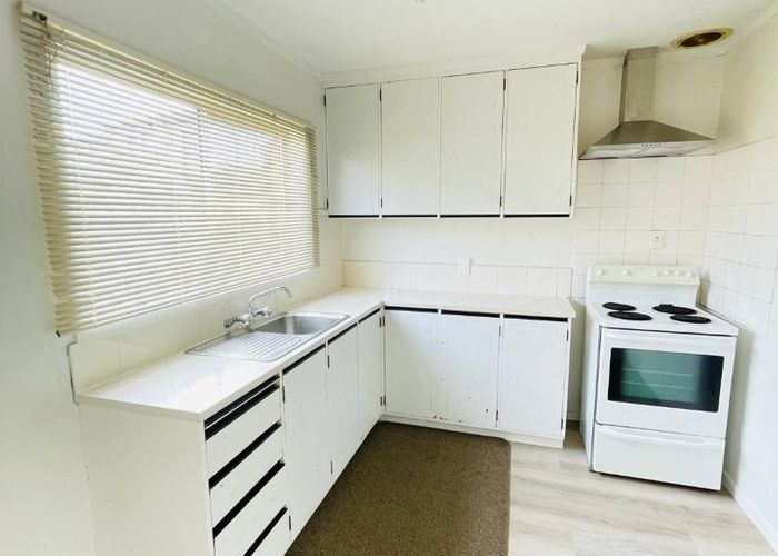  at 22B Vanbrugh Place, Bucklands Beach, Manukau City, Auckland