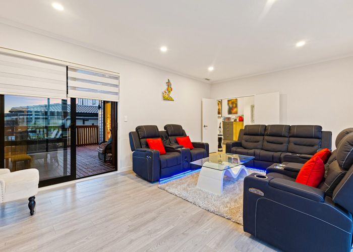  at 19 Aklander Rise, Flat Bush, Manukau City, Auckland