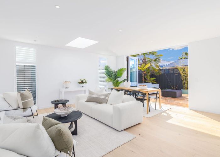  at 3 Wiggins Street, Sumner, Christchurch City, Canterbury