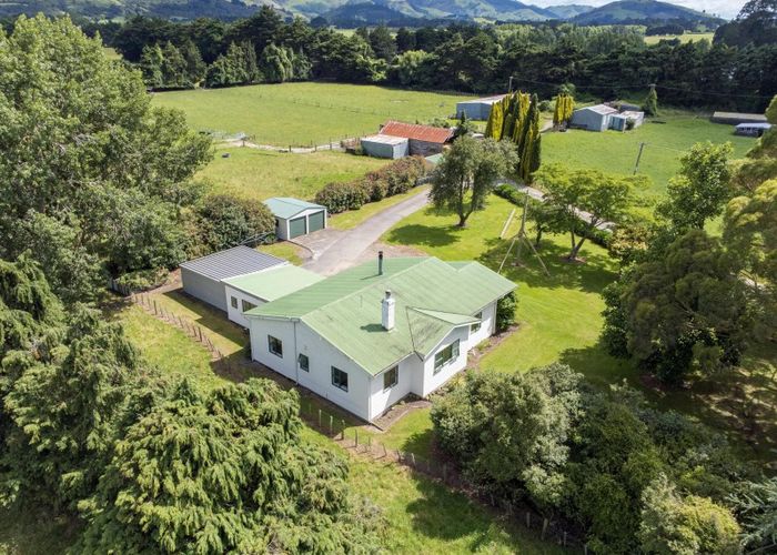  at 28 Thomas Road, Carrington, Carterton