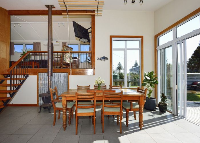  at 10 Kuku Avenue, MAHIA, NUHAKA