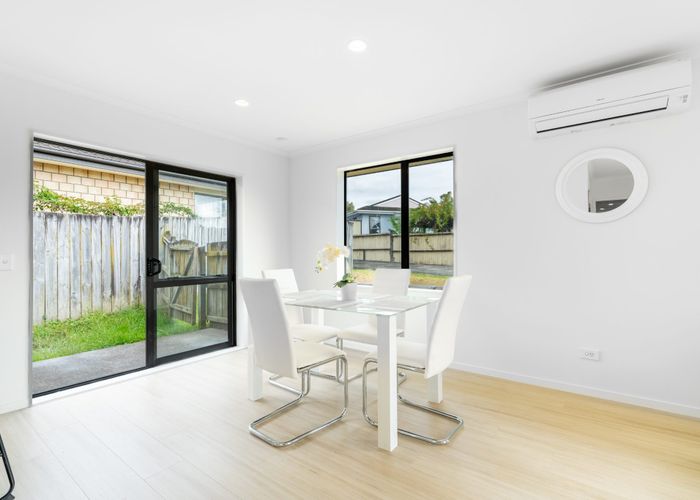  at 14 Cade Place, Weymouth, Auckland