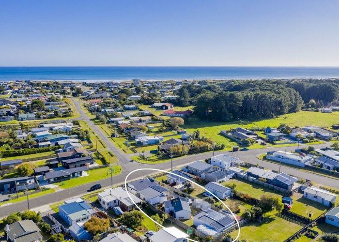For sale 51 Nash Parade, Foxton Beach, Horowhenua, Manawatu