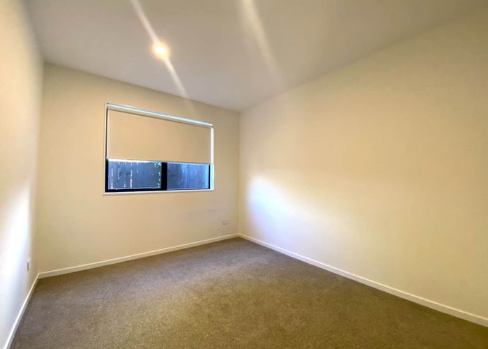  at 2/40D Arran Road, Browns Bay, North Shore City, Auckland