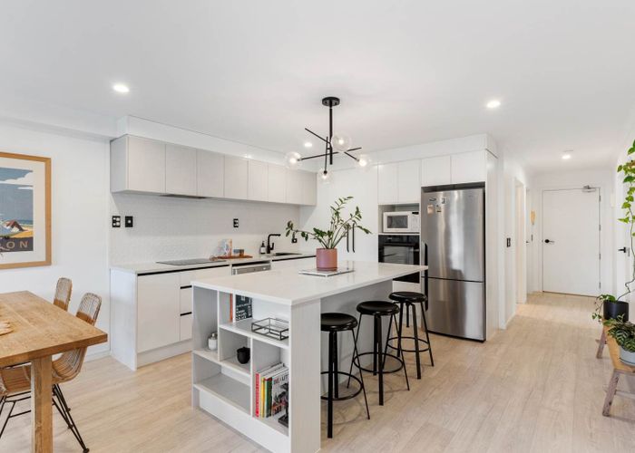  at 2A/47 Stanhope Road, Mount Wellington, Auckland