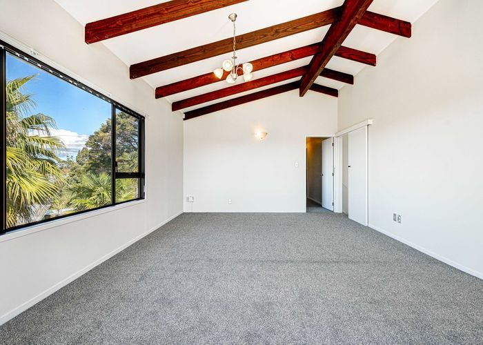  at 29 Noeleen Street, Glenfield, North Shore City, Auckland