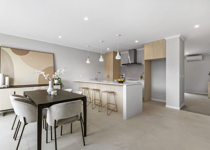 at 42 Te Aniwaniwa Terrace, Albany, North Shore City, Auckland