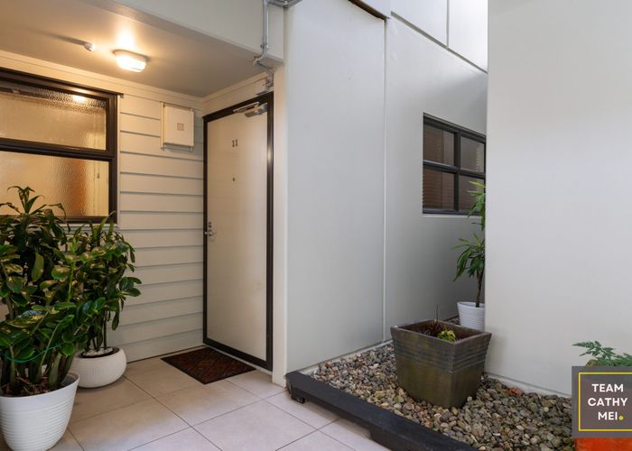  at 11/124 Stancombe Road, Flat Bush, Auckland