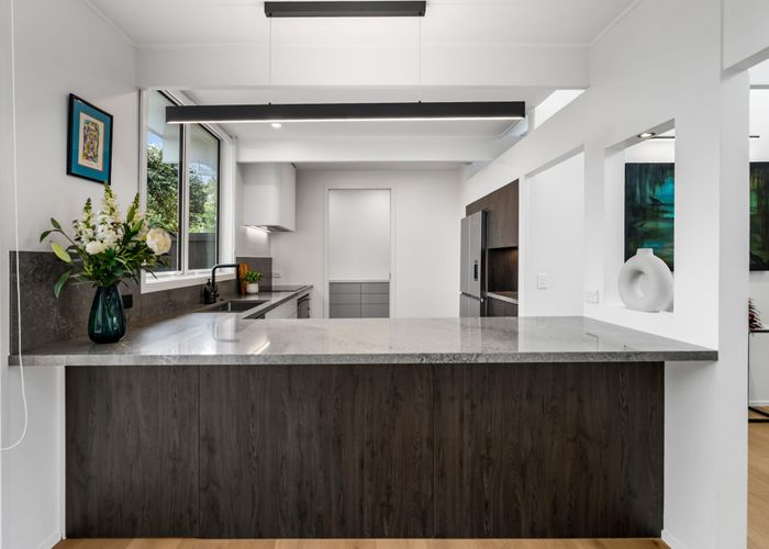  at 92 Parr Terrace, Castor Bay, North Shore City, Auckland