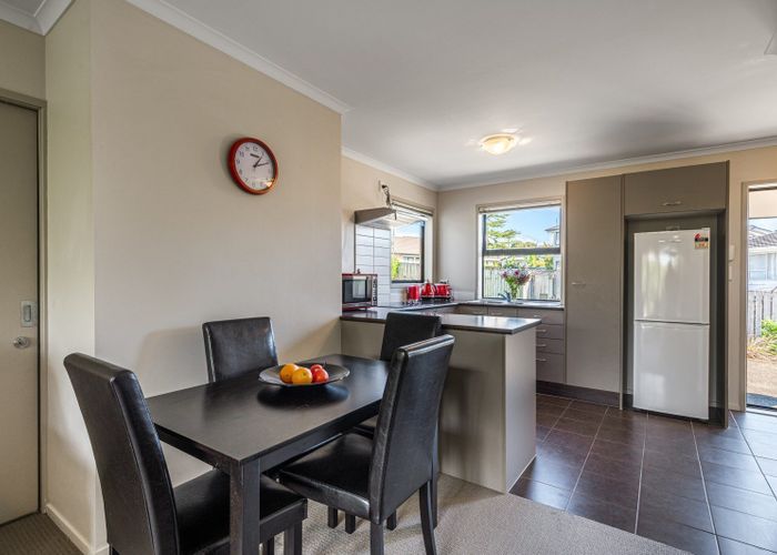  at 15/172 McLeod Road, Te Atatu South, Waitakere City, Auckland