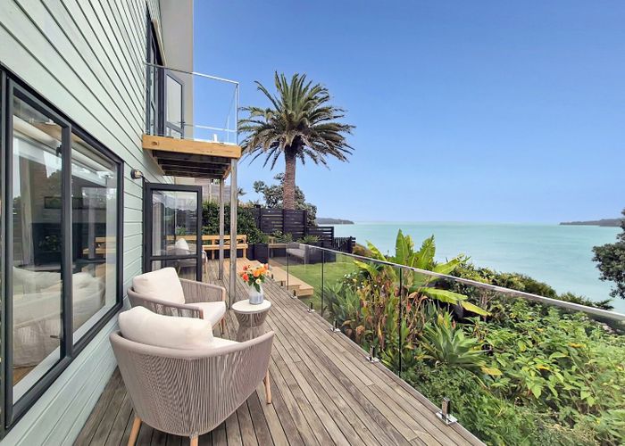  at Surfdale, Waiheke Island, Auckland