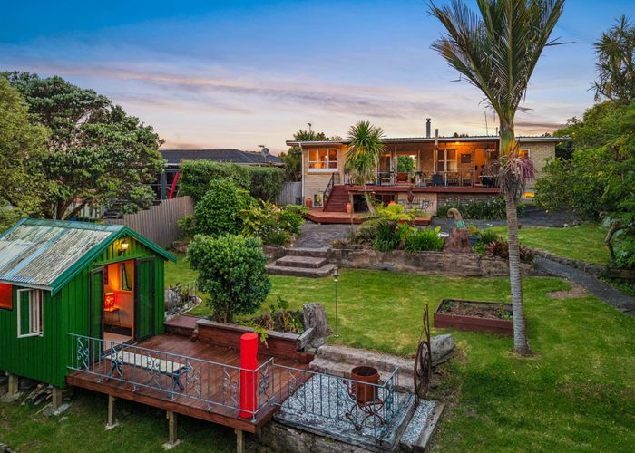  at 10 Rauhuia Crescent, Parau, Waitakere City, Auckland