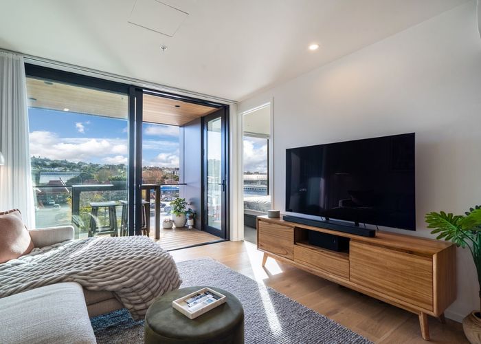  at 202/32 Anzac Road, Browns Bay, North Shore City, Auckland
