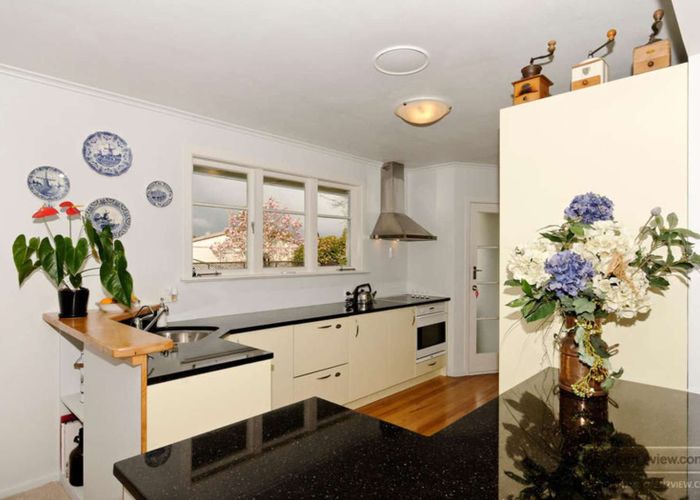  at 81 Gloria Avenue, Te Atatu Peninsula, Waitakere City, Auckland