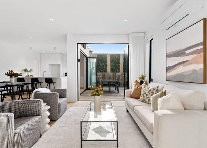  at 31C Lake Pupuke Drive, Takapuna, North Shore City, Auckland