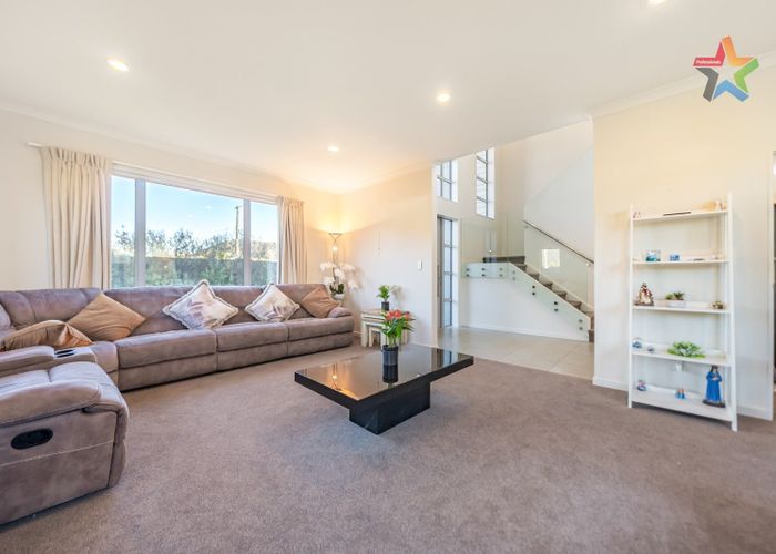  at 60 Whites Line West, Woburn, Lower Hutt