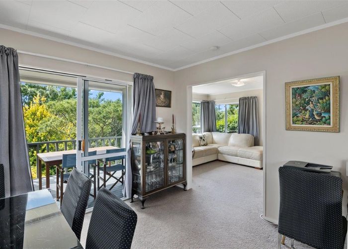  at 28 Field Way, Waikanae Beach, Waikanae