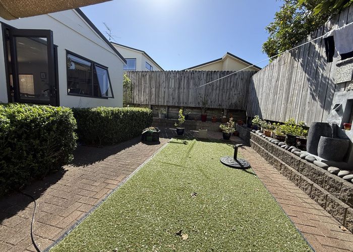  at 22 Spalding Rise, Golflands, Manukau City, Auckland