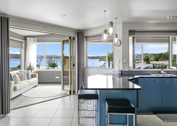  at 382 Lake Terrace, Two Mile Bay, Taupo, Waikato