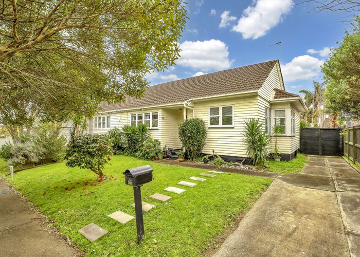  at 33 & 35 Humariri Street, Point Chevalier, Auckland City, Auckland