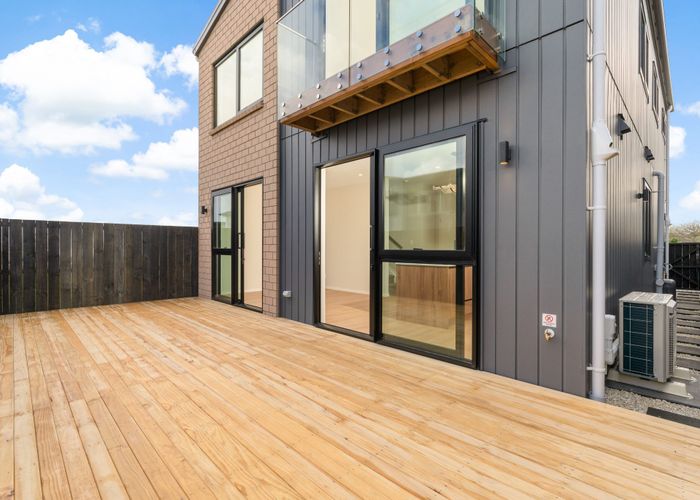  at 12 Harbourside Parade, Hobsonville, Waitakere City, Auckland