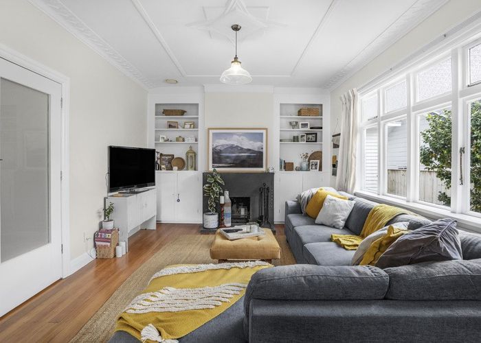  at 9 Hinau Street, Eastbourne, Lower Hutt