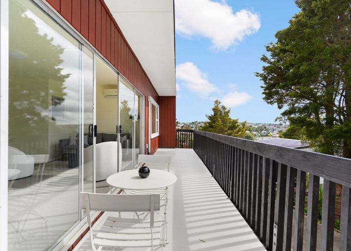  at 1/1 Nea Place, Hillcrest, North Shore City, Auckland