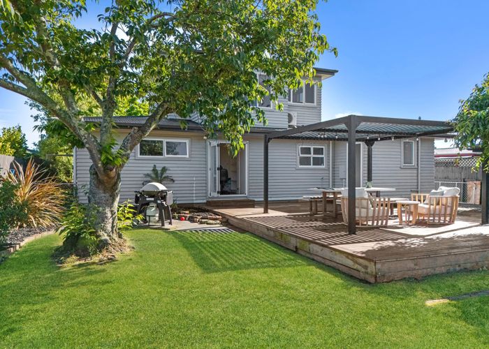  at 2 Cambridge Terrace, Taradale, Napier, Hawke's Bay