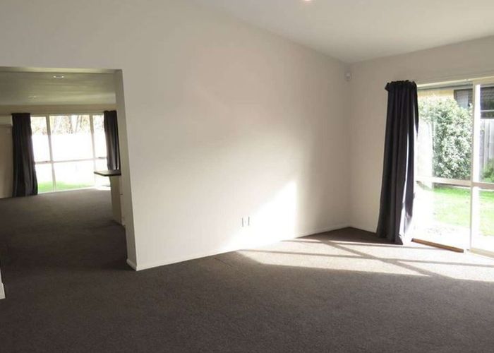  at 39 Chesterfield Mews, Russley, Christchurch City, Canterbury