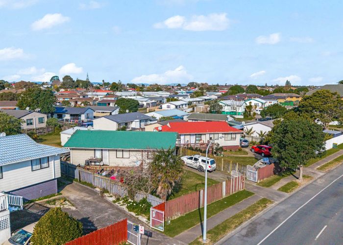  at 174 & 176 Finlayson Avenue, Clendon Park, Manukau City, Auckland
