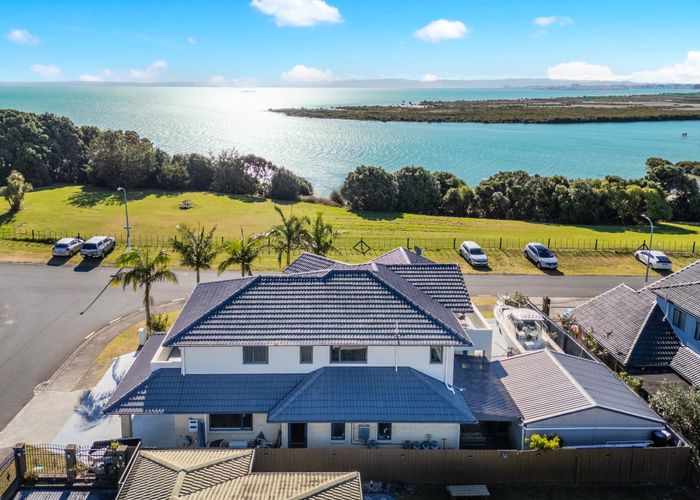  at 87 Pitt Avenue, Clendon Park, Auckland