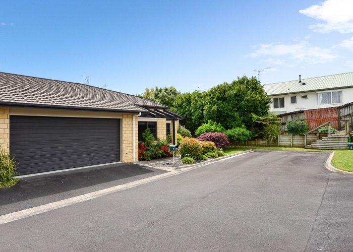  at 8/3 Turnbury Court, Rototuna, Hamilton
