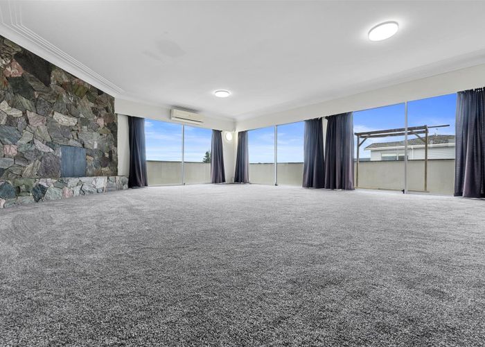  at 46 Redoubt Road, Goodwood Heights, Manukau City, Auckland