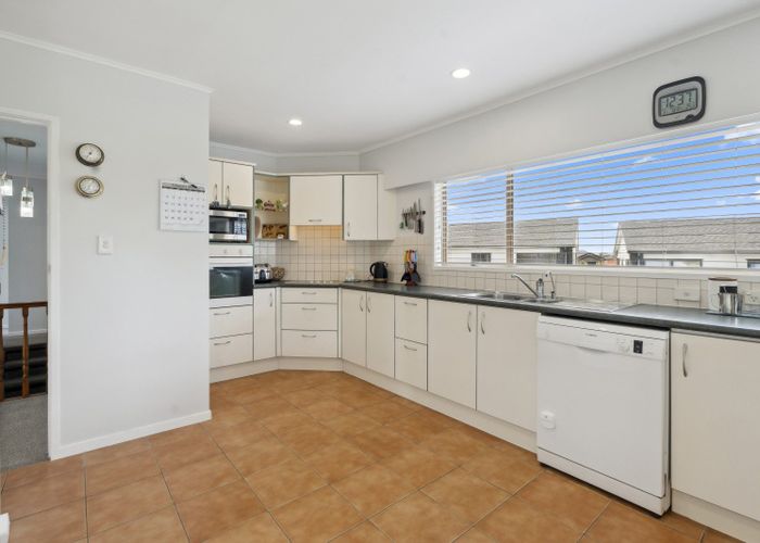  at 33 Victoria Road, Papatoetoe, Auckland