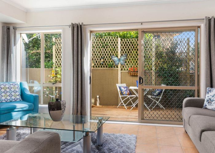  at 6 Trimaran Drive, Gulf Harbour, Rodney, Auckland