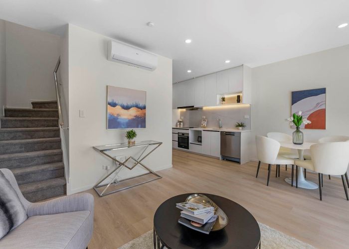  at 11 Farringdon Street, Glen Innes, Auckland City, Auckland