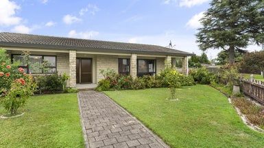  at 14 Conrad Place, Leamington, Cambridge