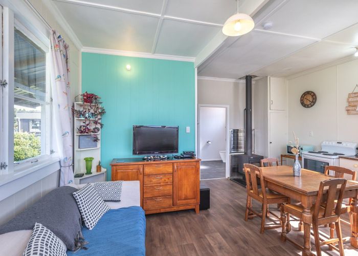  at 10 Mahuri Street, Himatangi Beach