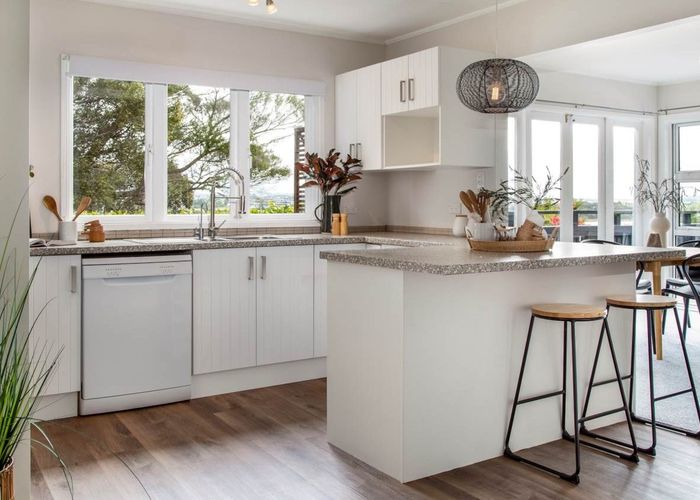  at 40 Oruamo Place, Beach Haven, Auckland