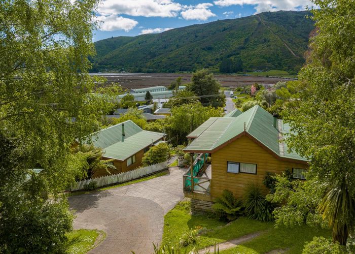  at 8A Beach Place, Havelock, Havelock