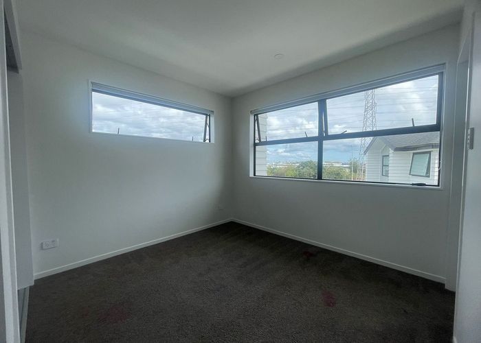  at 8 Finn Place, Mount Wellington, Auckland City, Auckland