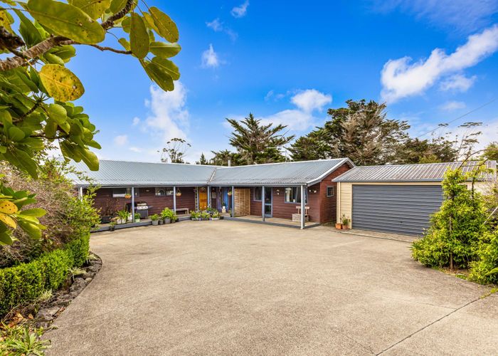  at 54 Sunnyvale Road, Massey, Auckland