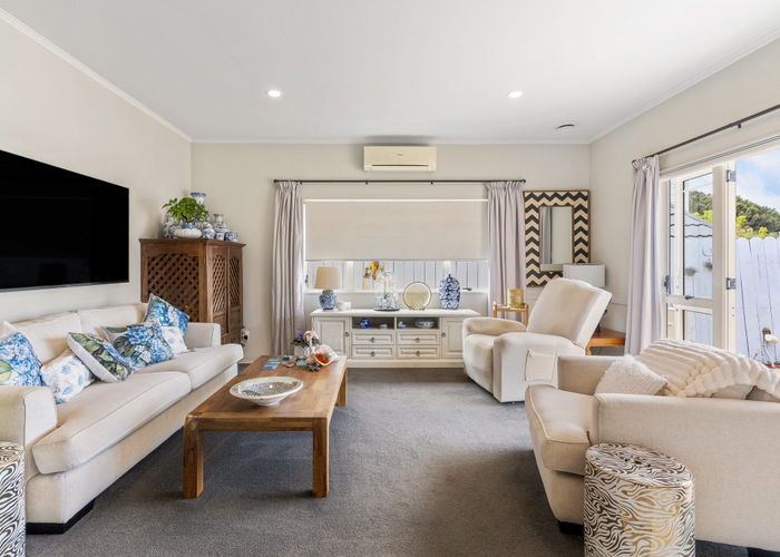  at 1/20 Solana Court, Botany Downs, Manukau City, Auckland