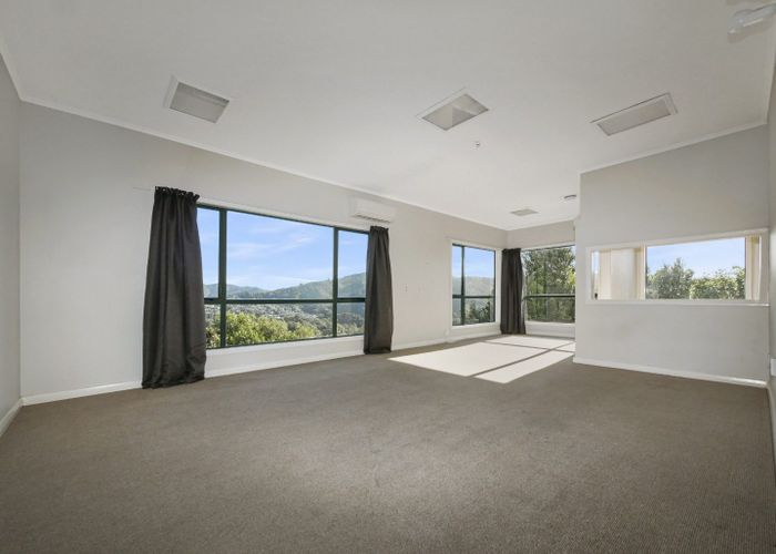  at 82 Pembroke Road (Upper), Northland, Wellington, Wellington