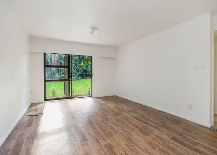  at 5/16 Knight Avenue, Mount Albert, Auckland