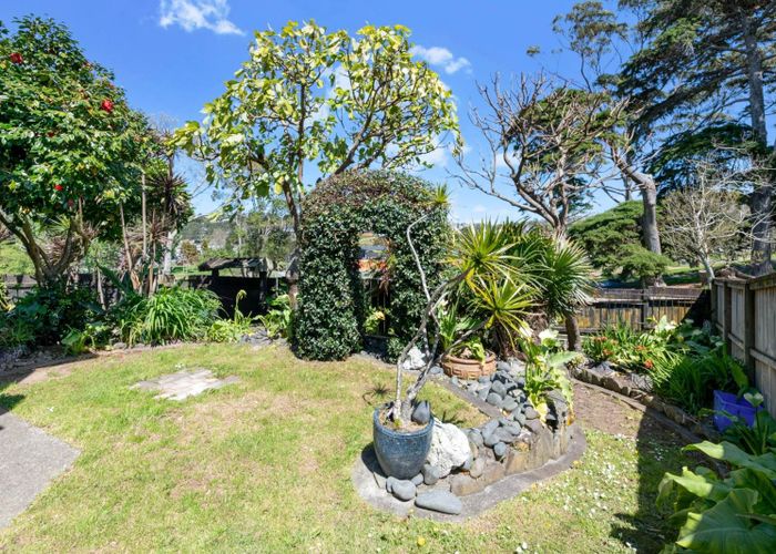  at 12A Sunhaven Avenue, Glenfield, North Shore City, Auckland